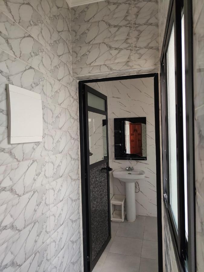 Studio Neuf Proprete Et Hygiene Irreprochable Proche Des Bus Ctm - 4 Em Etage Face Terrasse Tanger Ngoại thất bức ảnh