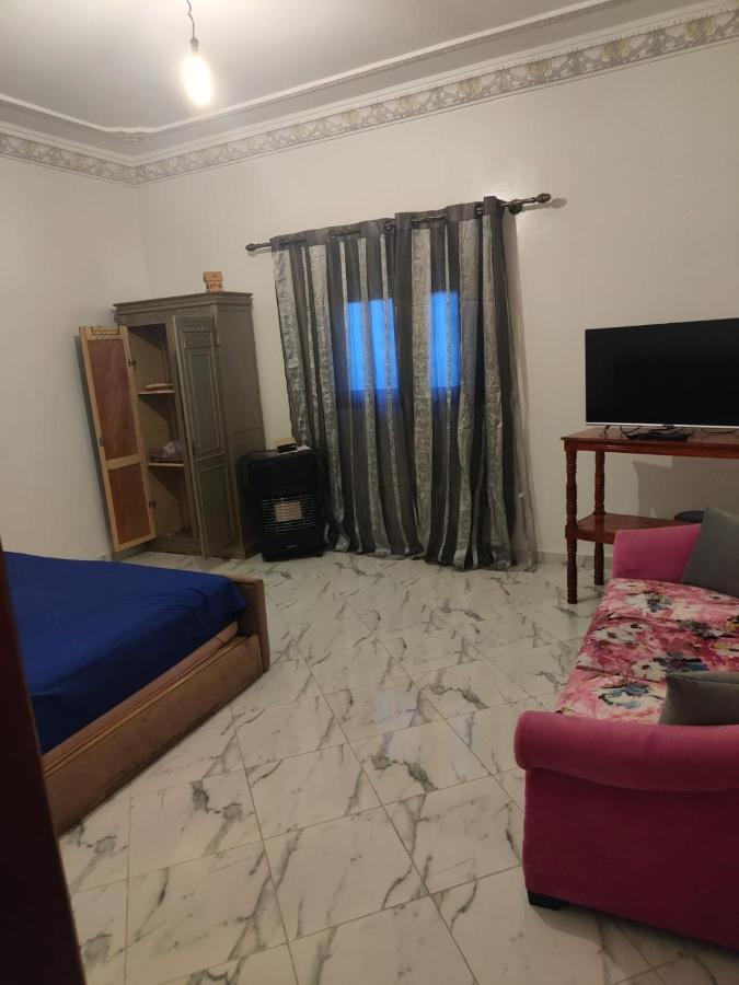 Studio Neuf Proprete Et Hygiene Irreprochable Proche Des Bus Ctm - 4 Em Etage Face Terrasse Tanger Ngoại thất bức ảnh